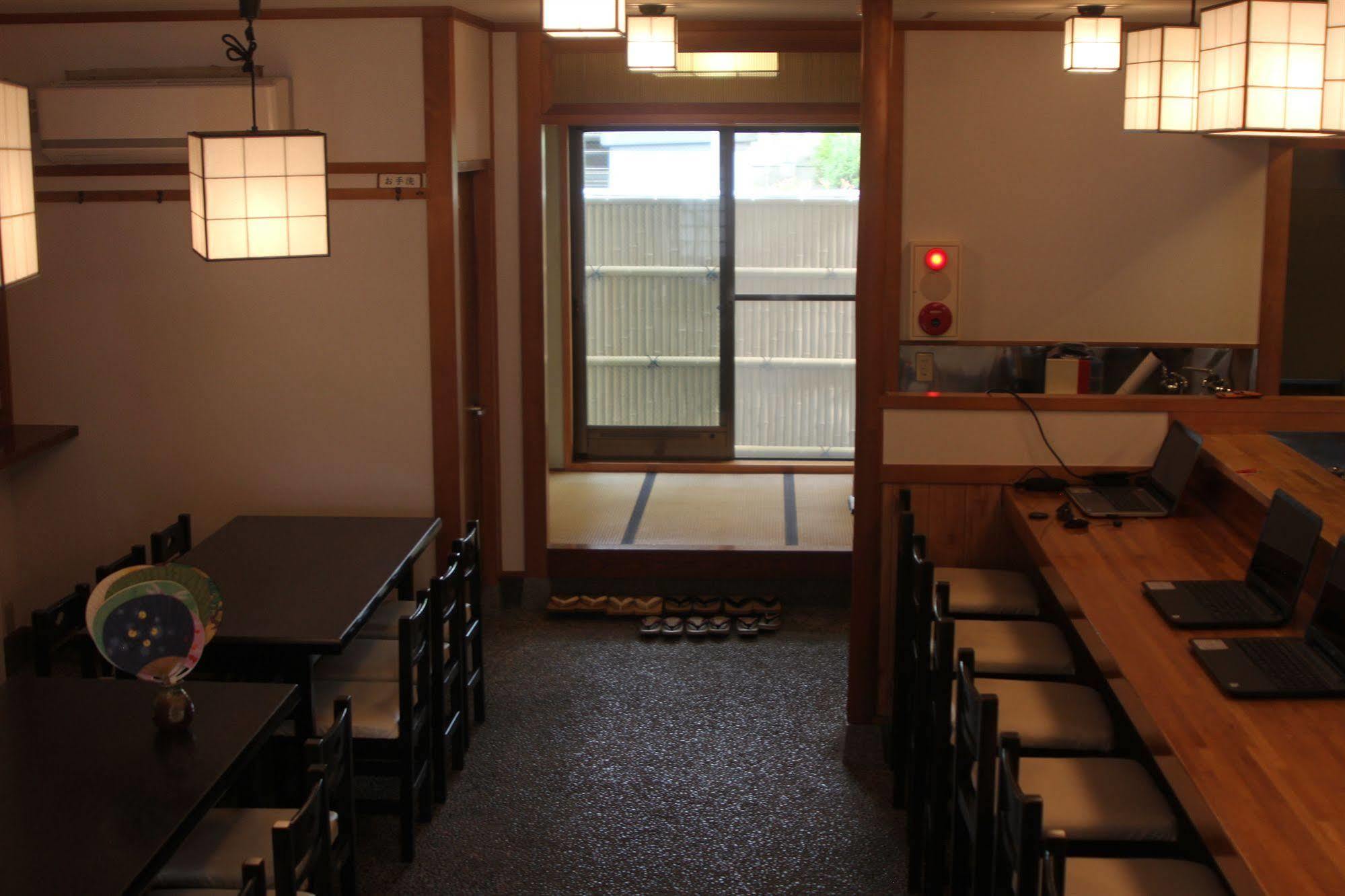 Shaq Bighouse Hostel Kanazawa Exterior photo